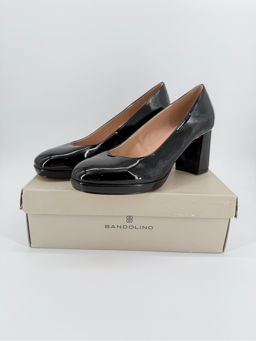 Bandolino Cooler Patent Platform Block Heel Pumps Dress Shoes Black 11 NEW